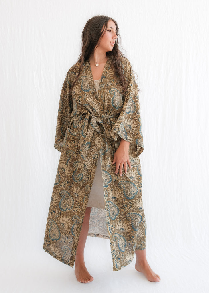 Buy Luxe Boutique Finest Retro Printed Blue 1Pc Ankle Length Robe/Gown/Bath  Robe In Box Packaing Online - Maspar