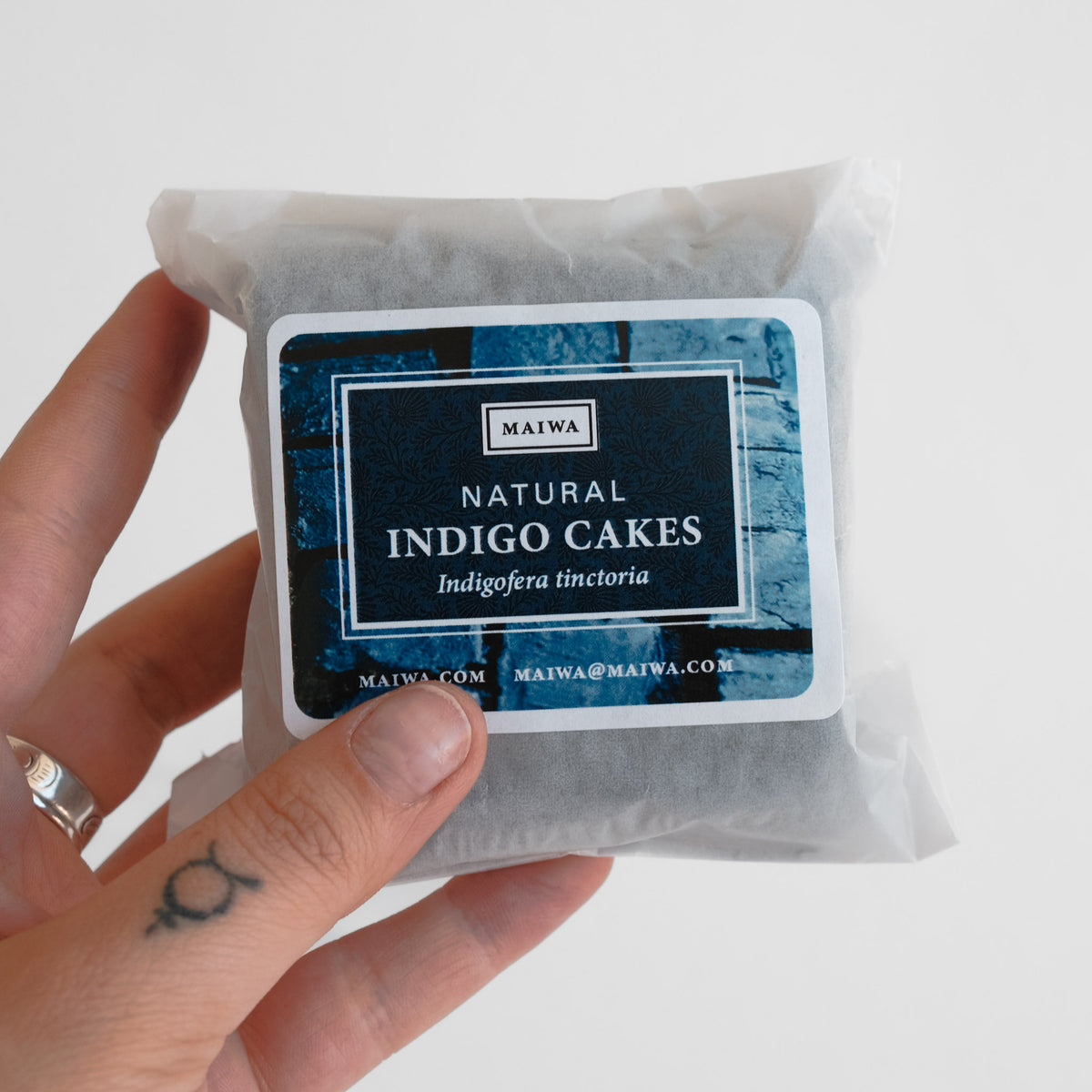インディゴケーキ/インディゴブロック　①-A Indigo Natural Dye Cake (2 Pack)– MAIWA