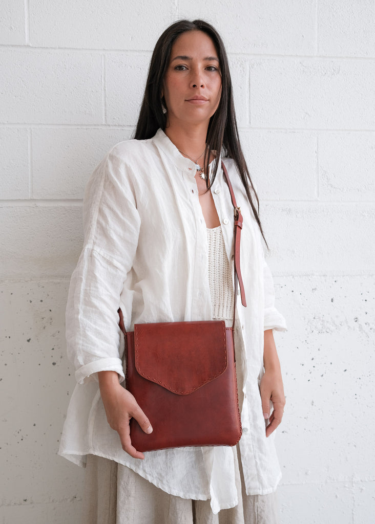 Leather Messenger Bag - Red– MAIWA