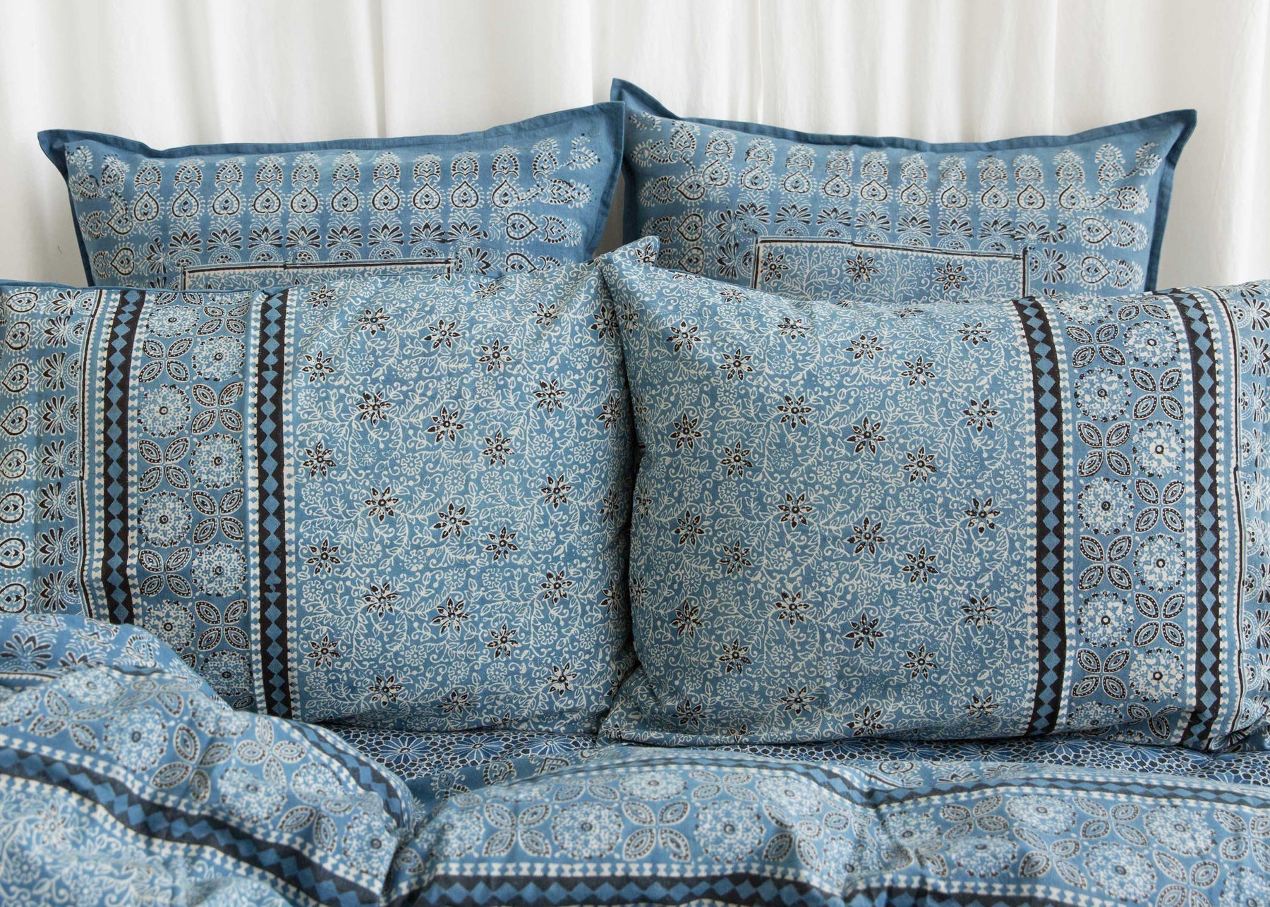Bedding & Cushions– MAIWA